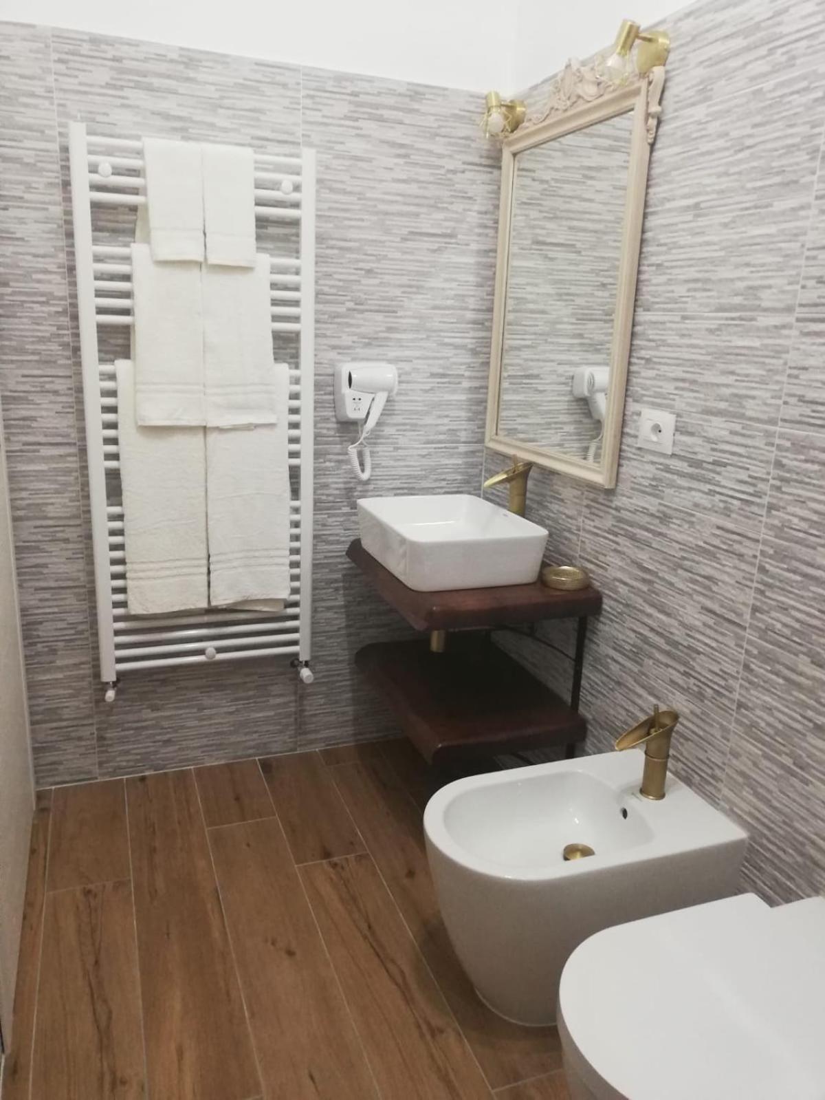 Dente Di Leone Hotel San Mauro Cilento Ngoại thất bức ảnh