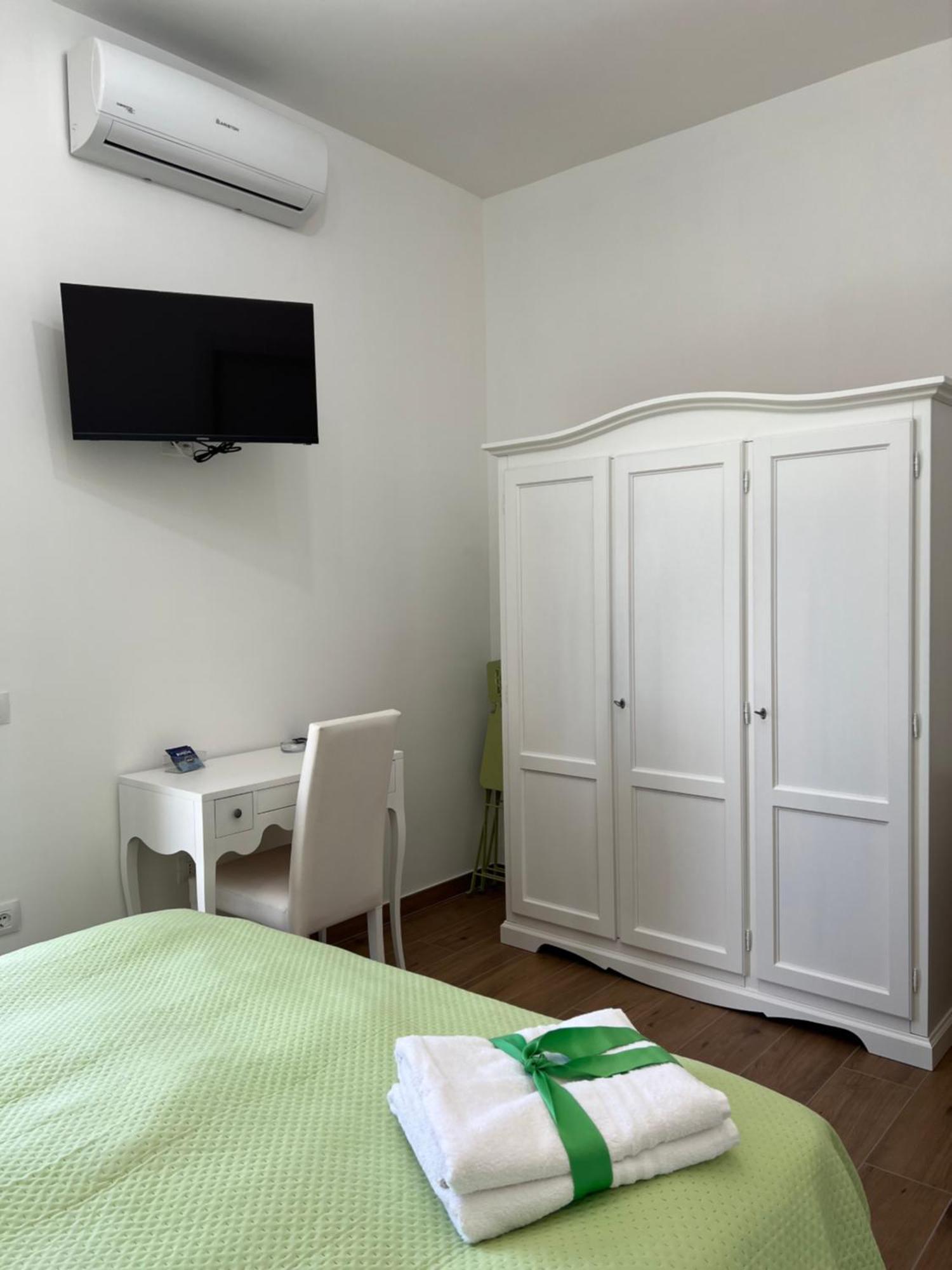 Dente Di Leone Hotel San Mauro Cilento Ngoại thất bức ảnh