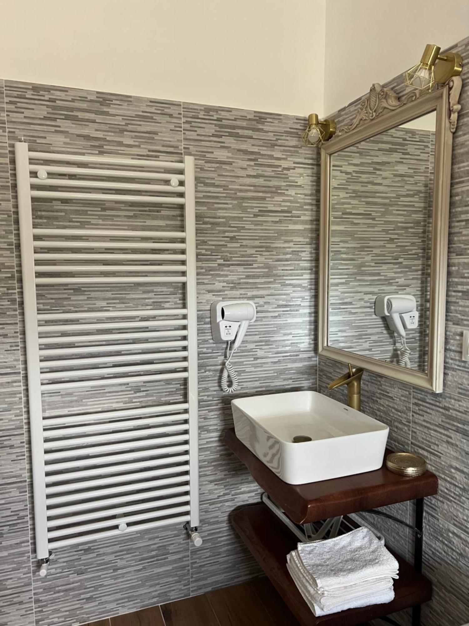 Dente Di Leone Hotel San Mauro Cilento Ngoại thất bức ảnh